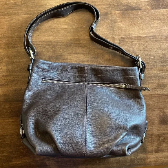 Coach Leather Bag with Adjustable Strap - Picture 3 of 13